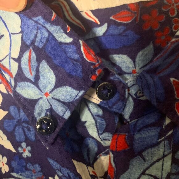 TOMMY BAHAMA NWT SHIRT RED, WHITE AND BLUE MENS TROPICAL PRINT BOTTON DOWN SHIRT - Picture 3 of 6